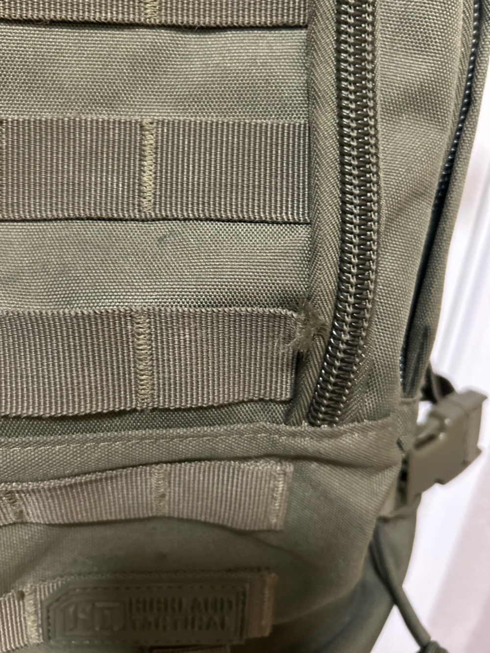 Highland Tactical Rumble Backpack Dark Green - Picture 4 of 10